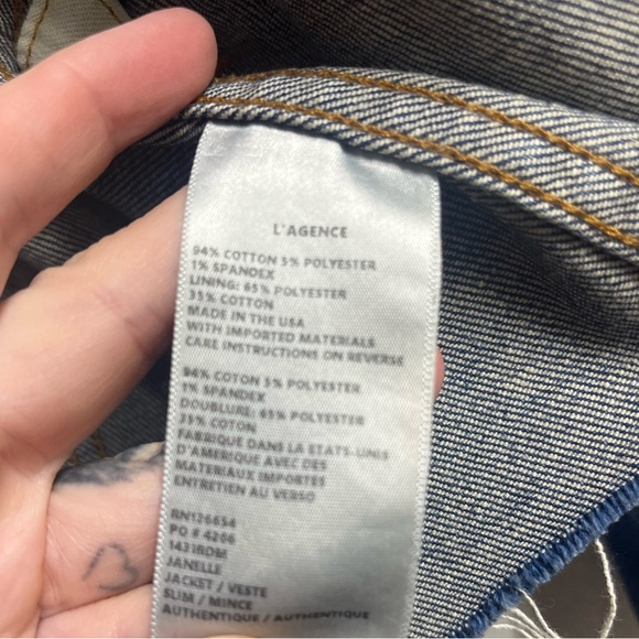 L’AGENCE NEW Janelle Slim Fit Raw Hem Denim Trucker Jacket small Authentique - Picture 9 of 10